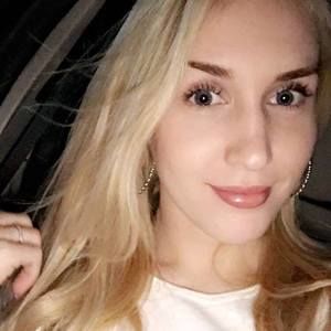 Meet your Posher, Jacqueline